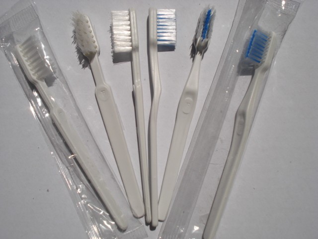 Foto 1 - Escova de dentes  para  animais 040